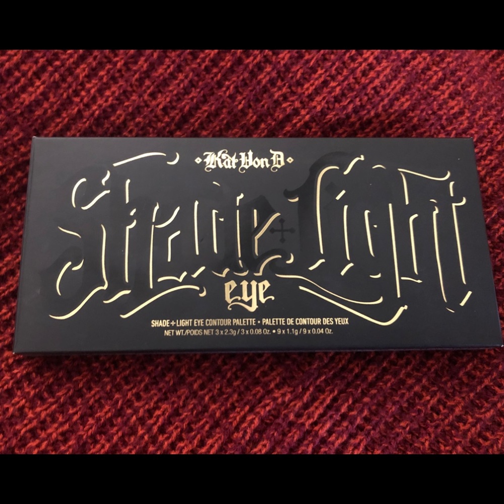 Kat Von D Shade Light eyeshadow palette
